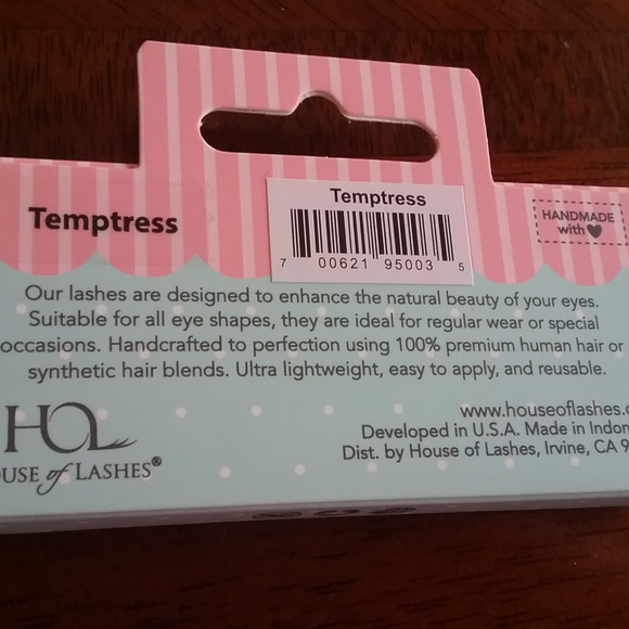 Beautiful Eyelashes!! - Picture 3 of 5